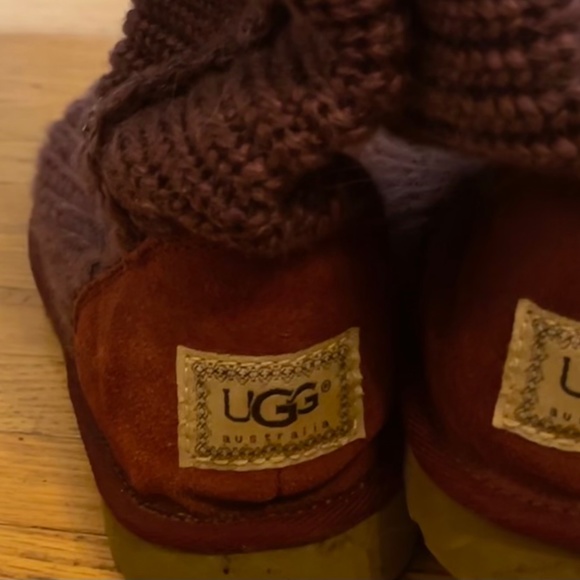 Ugg knit boots - Picture 2 of 3
